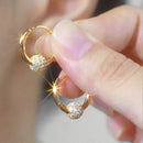🌟 ¡OFERTA EN VENTA 50% DE DESCUENTO! 💫 Pendientes Dorados de Círculo con Bola Pequeña – Hipoalergénicos, Ligeros, Brillantes y Perfectos para el Día a Día ✨
