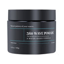 🌊 50% dto. Pomada para ondas 360 – fórmula a base de agua, fijación media duradera y brillo intenso. ¡Define tus waves sin residuo grasoso y con hidratación profunda! ✨💪
