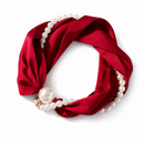 💎 50% dto. Conjunto de pañuelo y collar de perlas desmontables con cierre magnético – fácil de poner y quitar sin nudos. ¡Úsalos juntos o por separado para más estilos! ✨🧣