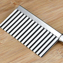 🥔 50% dto. Cuchillo cortador ondulado de acero inoxidable – crea cortes en zigzag en patatas, verduras y frutas. ¡Mango ergonómico antideslizante y fácil de limpiar! ✨🔪